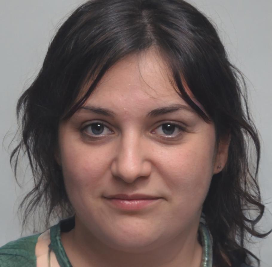 Dewi Kartika Sari, ahli analisis fundamental